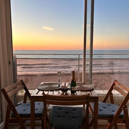 Mettons Les Voiles - Appt Vue Mer Avec Loggia Bernières-sur-Mer Dış mekan fotoğraf